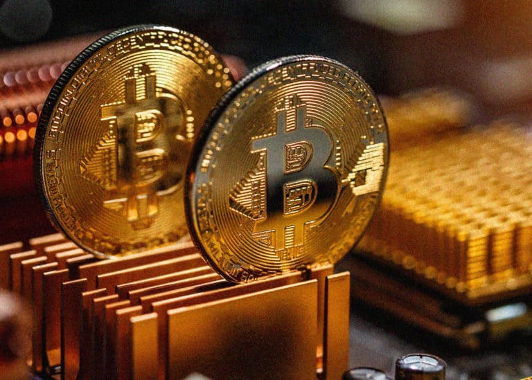 Bitcoin vs Gold Bitcoin is not Gold