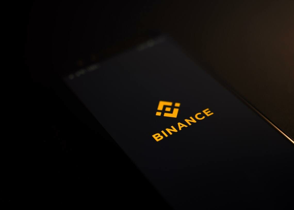 Binance CEO sues Bloomberg Businessweek Chinese publisher for defamation