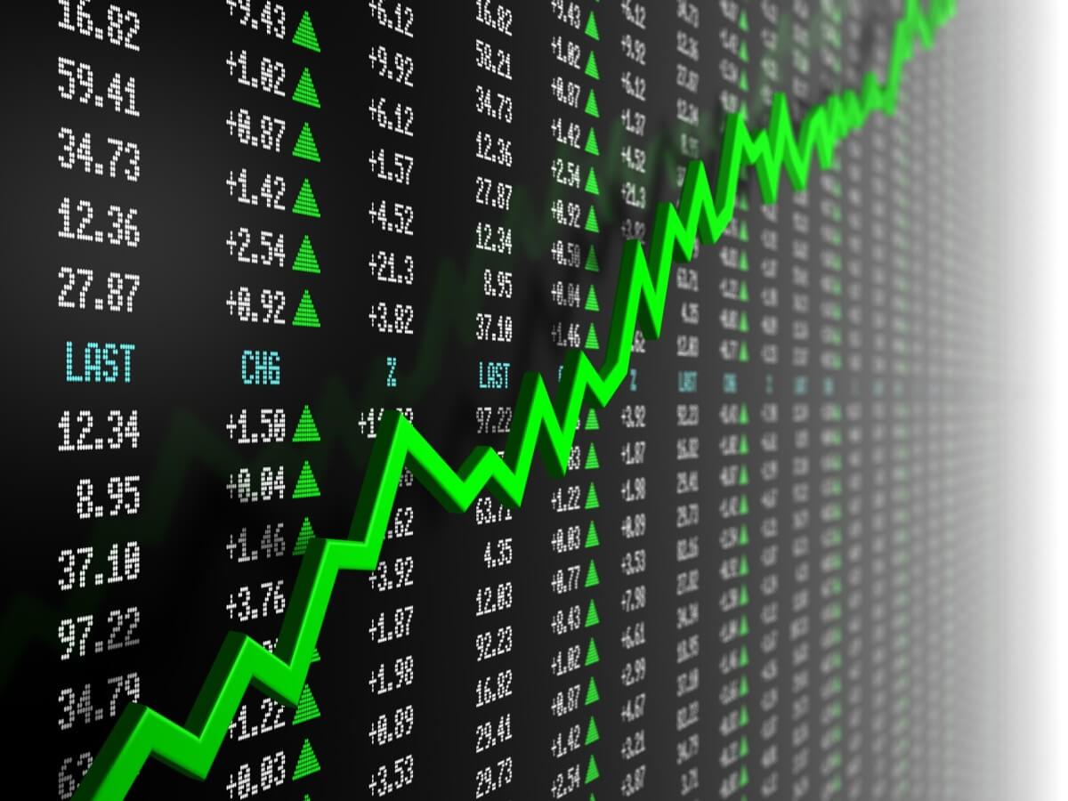 Bitcoin mining, Lebanon's recourse for survival? $1 valued at 15 cents due to broken banking system 1 growth stock chart
