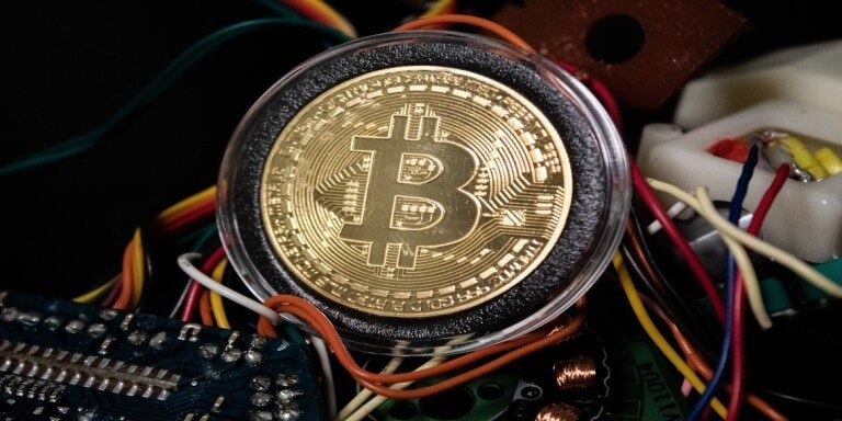 BlockFi back to Sell Bitcoin Mining Machine